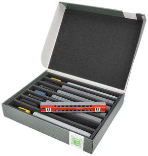 Feldherr Storage Box FSLB055 dla modeli lokomotyw kolejowych, wagonów i pojazdów - 7 slotów dla skrajni TT - pionowych