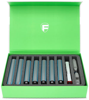 Feldherr Magnetic Box zielony dla modeli lokomotyw kolejowych, wagonów i pojazdów - 9 gniazd dla N Gauge - pionowy