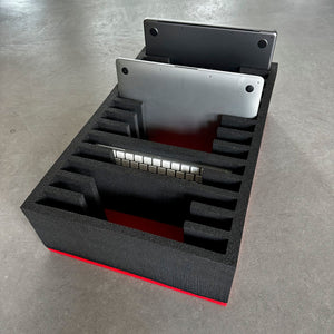 DSMFKL145BO-PE Inserto de espuma de doble tamaño con 14 ranuras para guardar en posición vertical portátiles, tabletas, teclados y dispositivos.